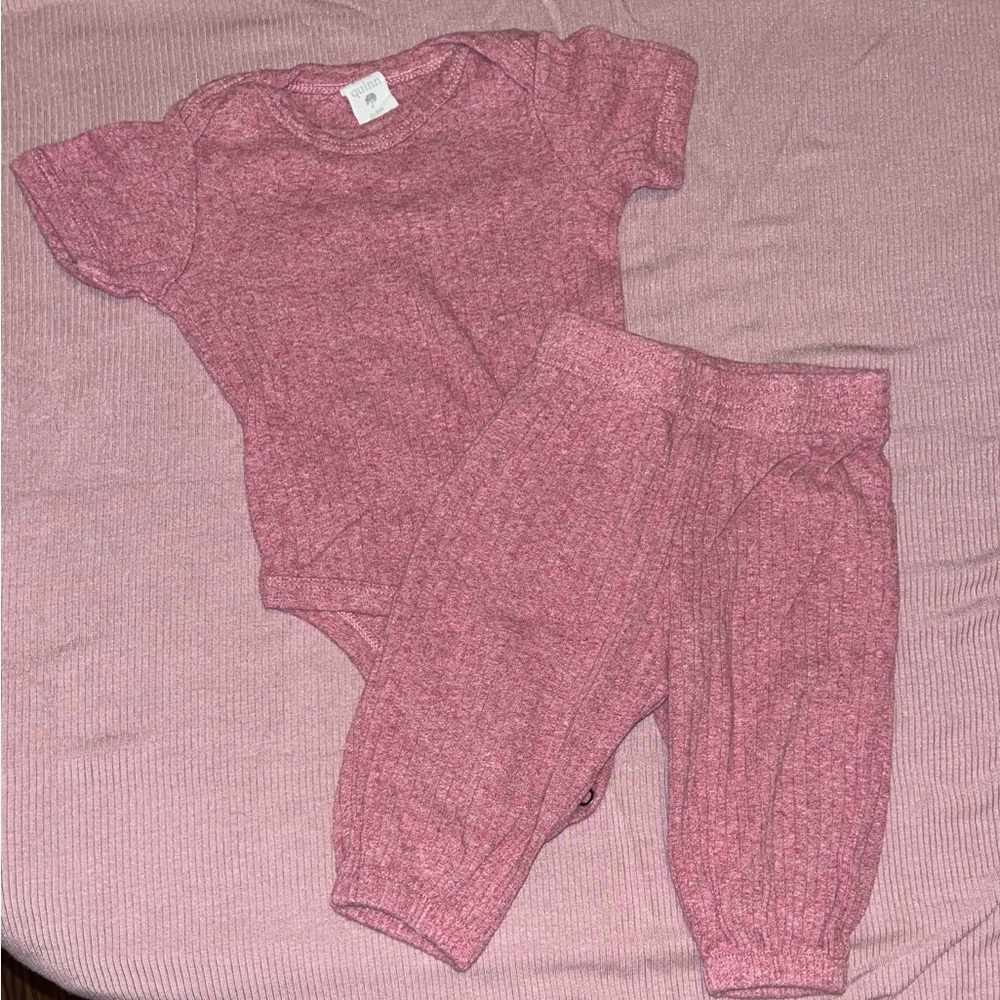 Kate Quinn outfit